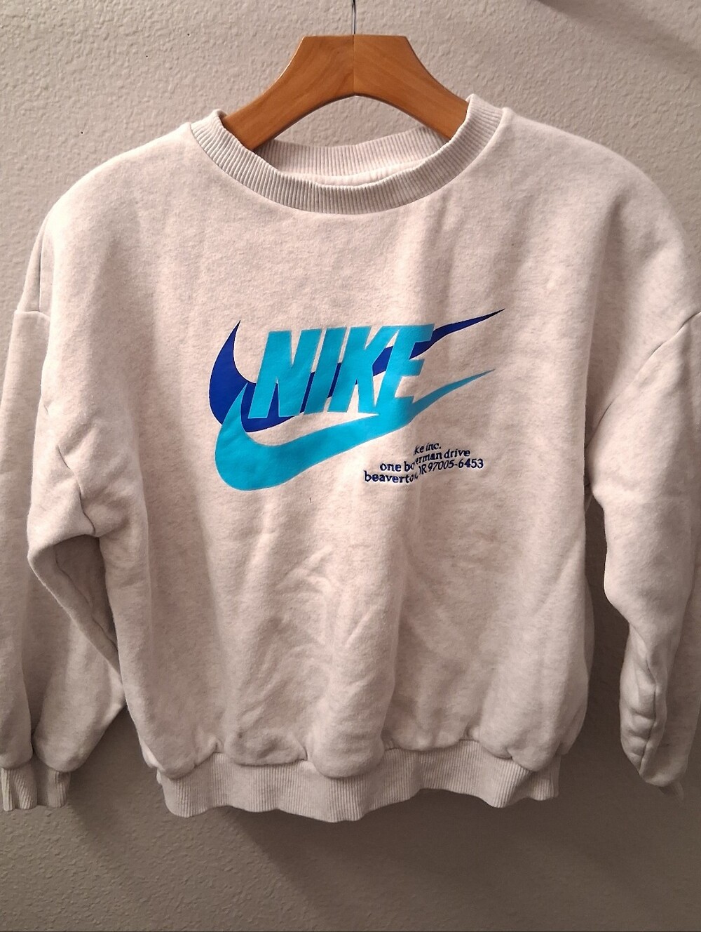 Kids Nike Inc. Beaverton Sweatshirt Large